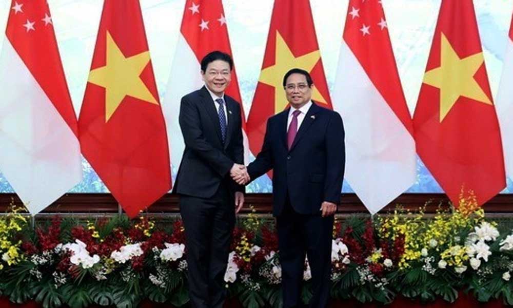 Vietnam, Singapore step up cooperation in various fields